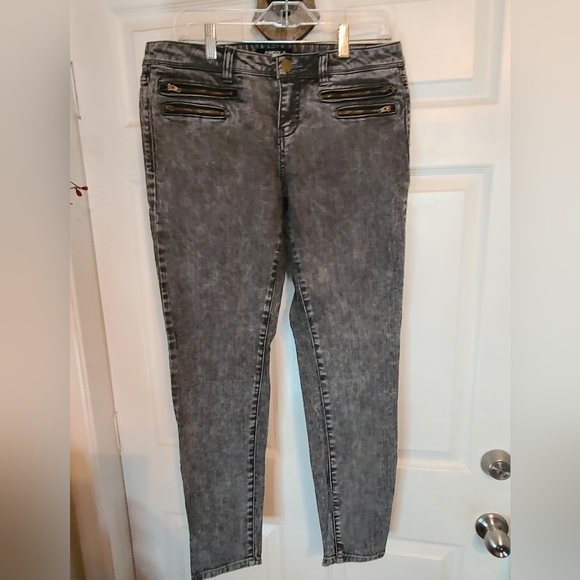 Forever 21 - Picture 2 of 16